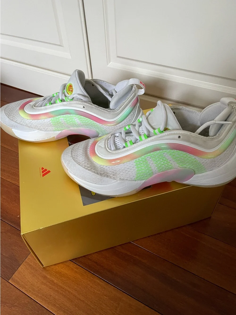Adidas D.O.N. ISSUE 6 Men size 8 Basketball shoes No returns, thank you
